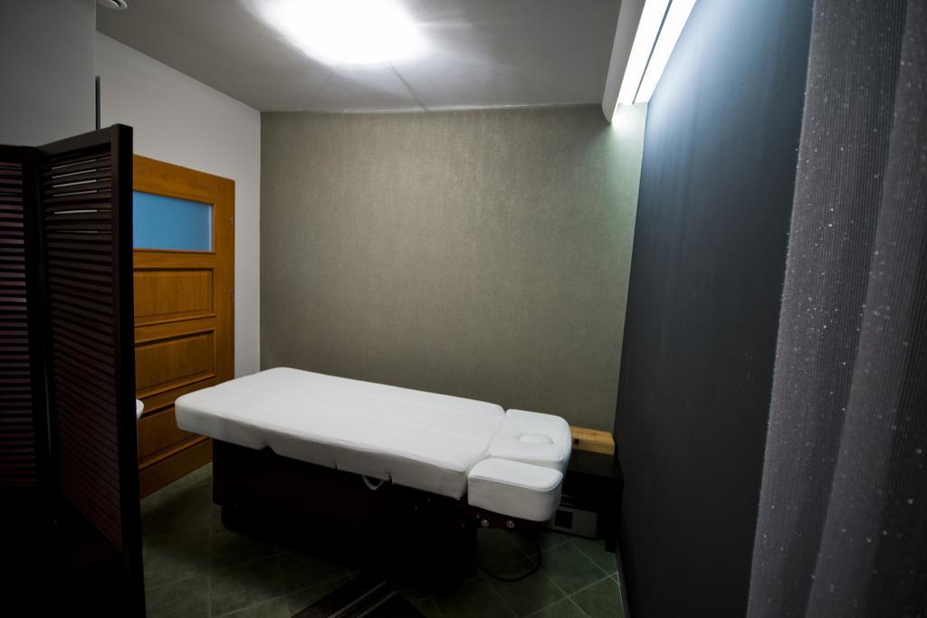 Hotel Centrum 비드고슈치 외부 사진
