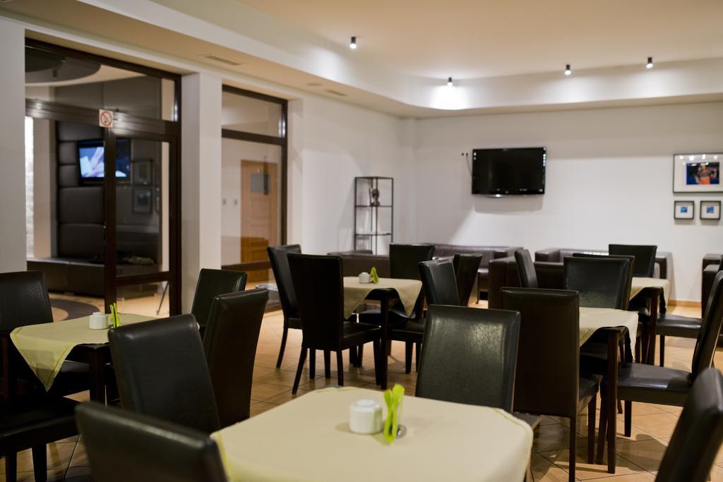 Hotel Centrum 비드고슈치 외부 사진